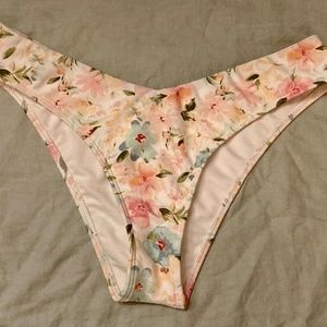 Abercrombie and fitch bikini size small Curve Love floral High-Leg Cheeky bottom